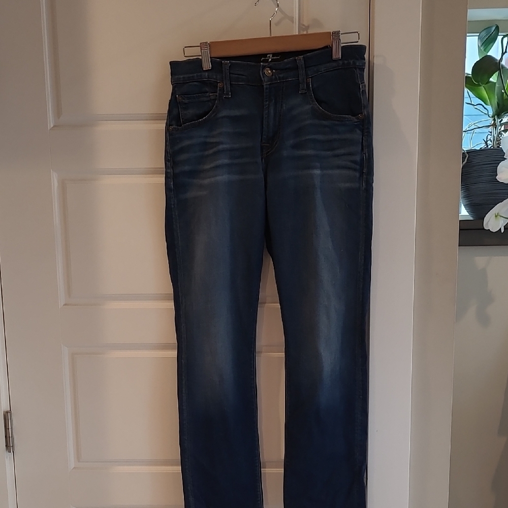 🟢7 For All Mankind Jeans. Size 28